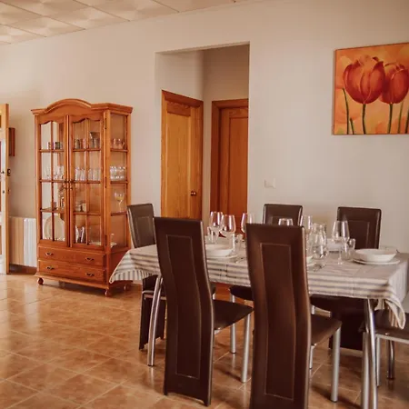Holiday home Entreolivos