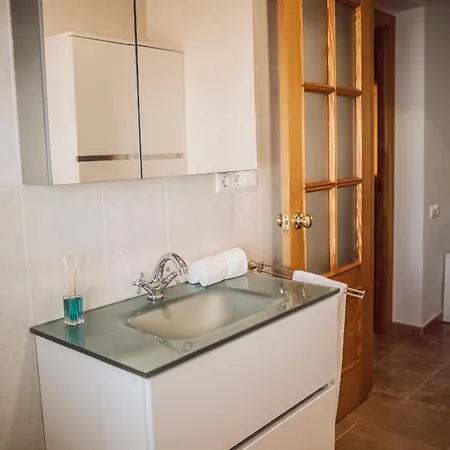 Holiday home Entreolivos